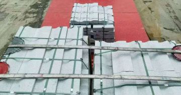 呼伦贝尔 芝麻白仿形加直形路沿石出货日常