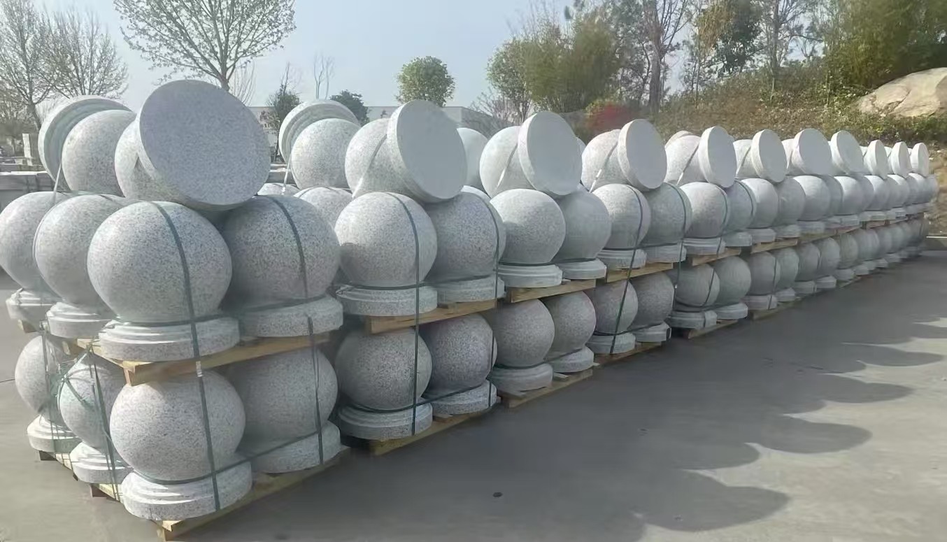 呼伦贝尔 白麻花岗岩石材圆球，石球，挡车球，隔离球，景观石球，风水球等