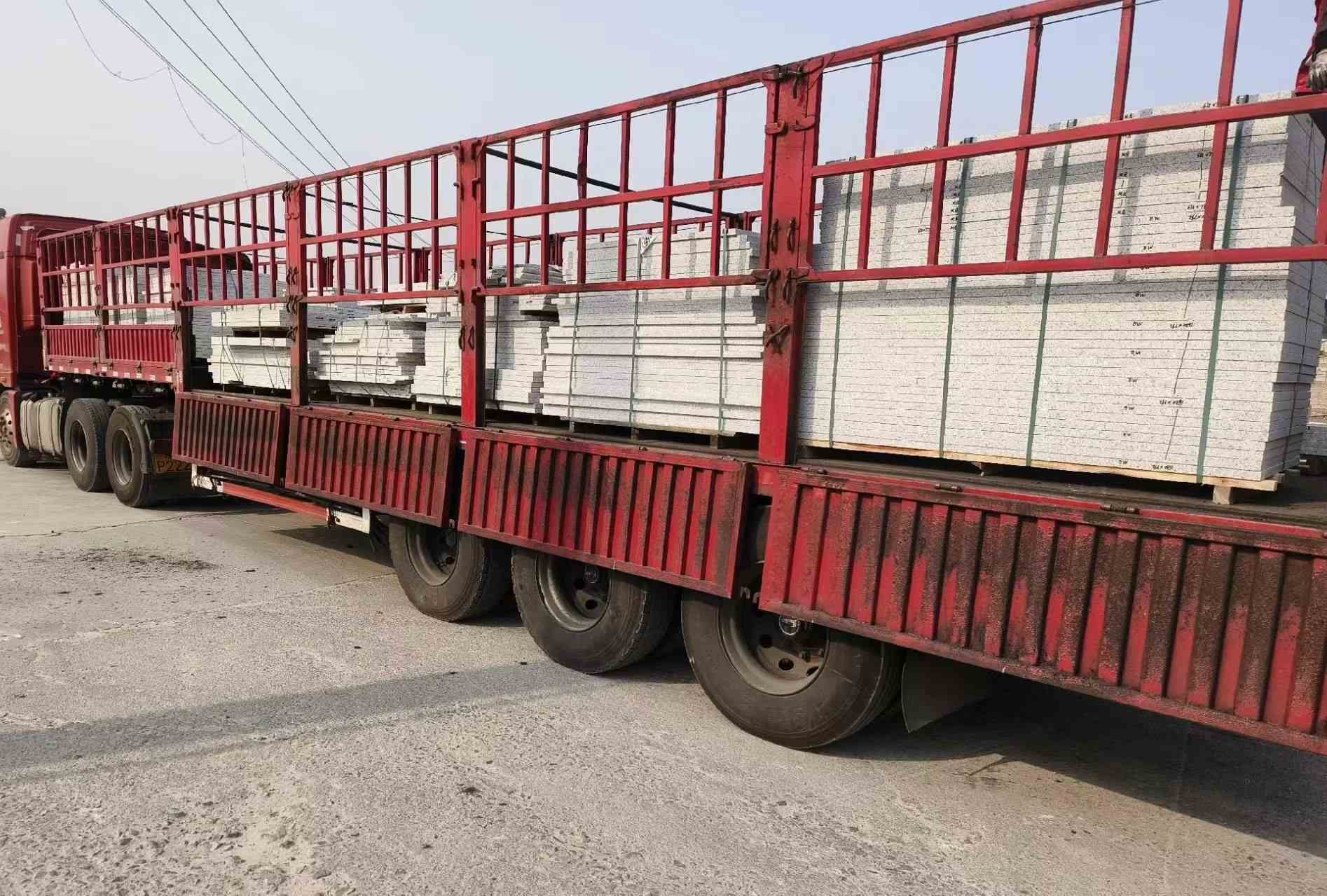 呼伦贝尔 白麻荔枝面外墙干挂，工厂装车日常