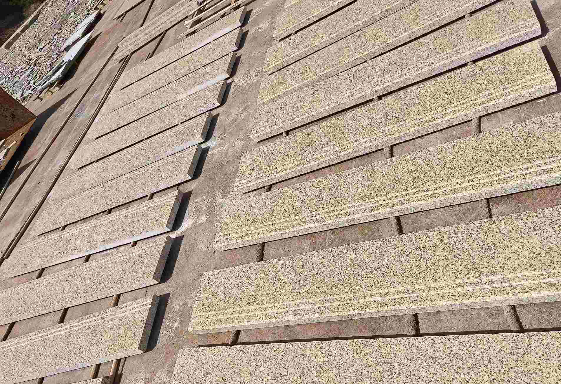 呼伦贝尔 黄金麻花岗岩光面楼梯踏步