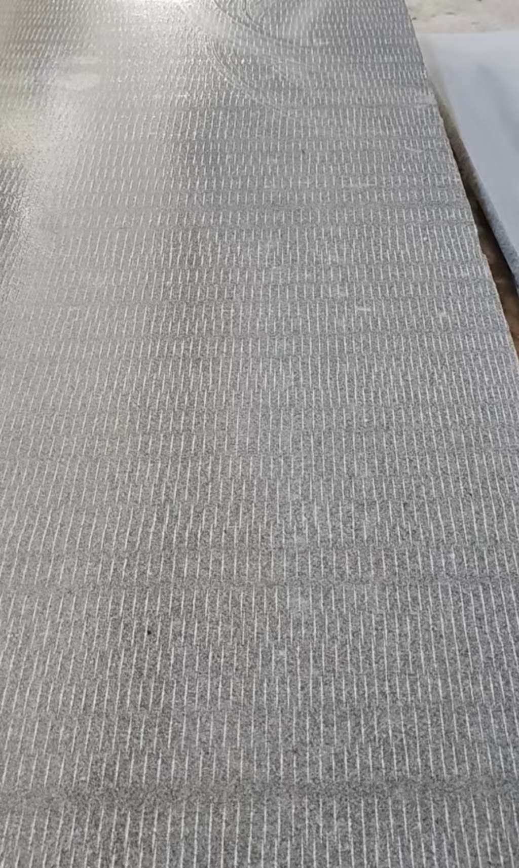 呼伦贝尔 芝麻灰花岗岩斧剁面，刀斩面