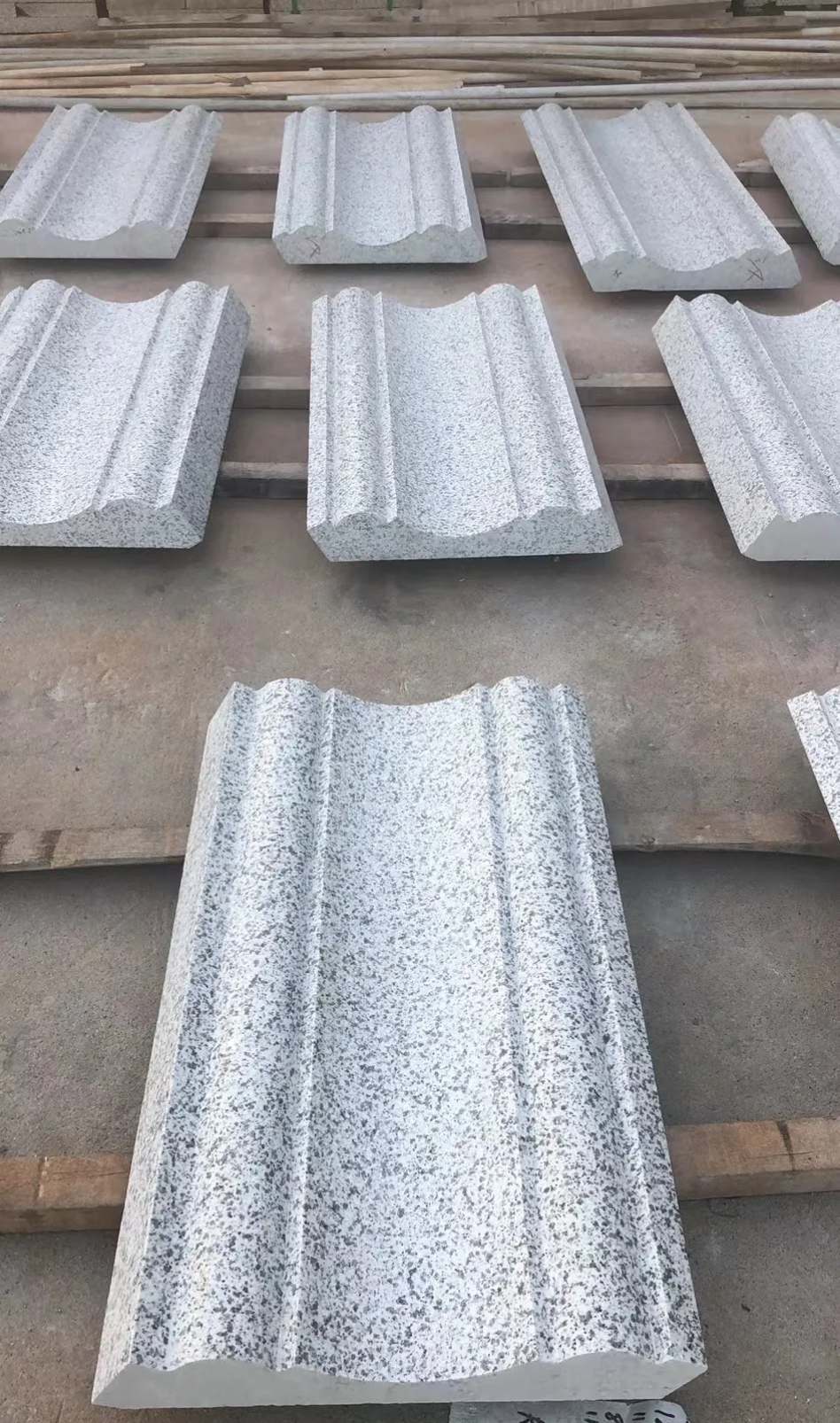 呼伦贝尔 白麻花岗岩光面别墅线条