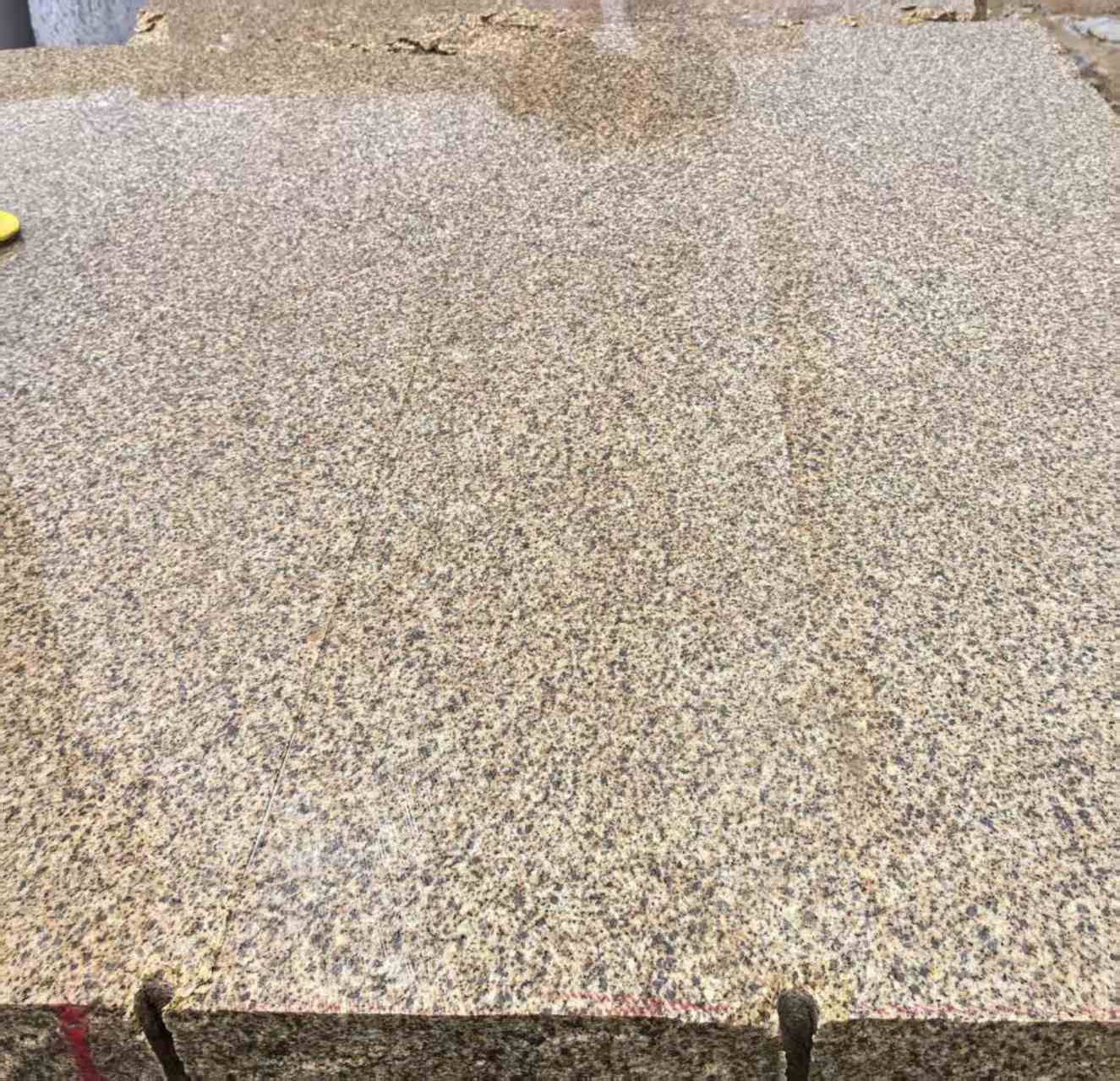 呼伦贝尔 黄金麻花岗岩石材方料