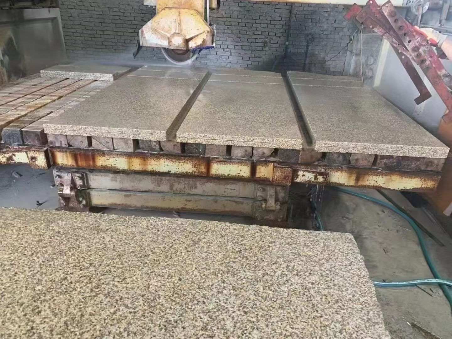 呼伦贝尔 黄金麻荔枝面成品板加工