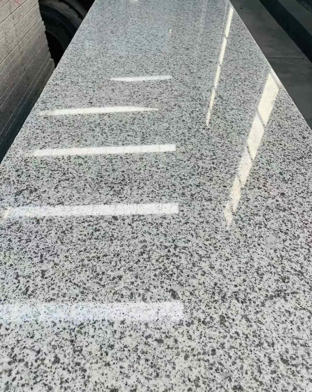 呼伦贝尔 白麻花岗岩光面毛板