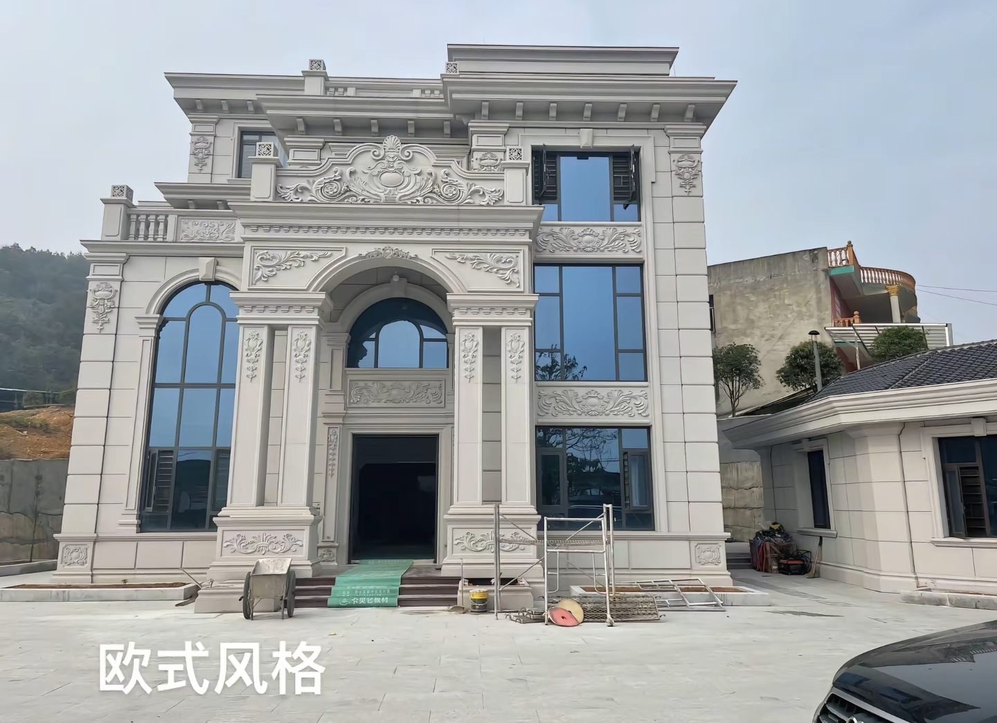 呼伦贝尔 白麻花岗岩别墅外墙干挂