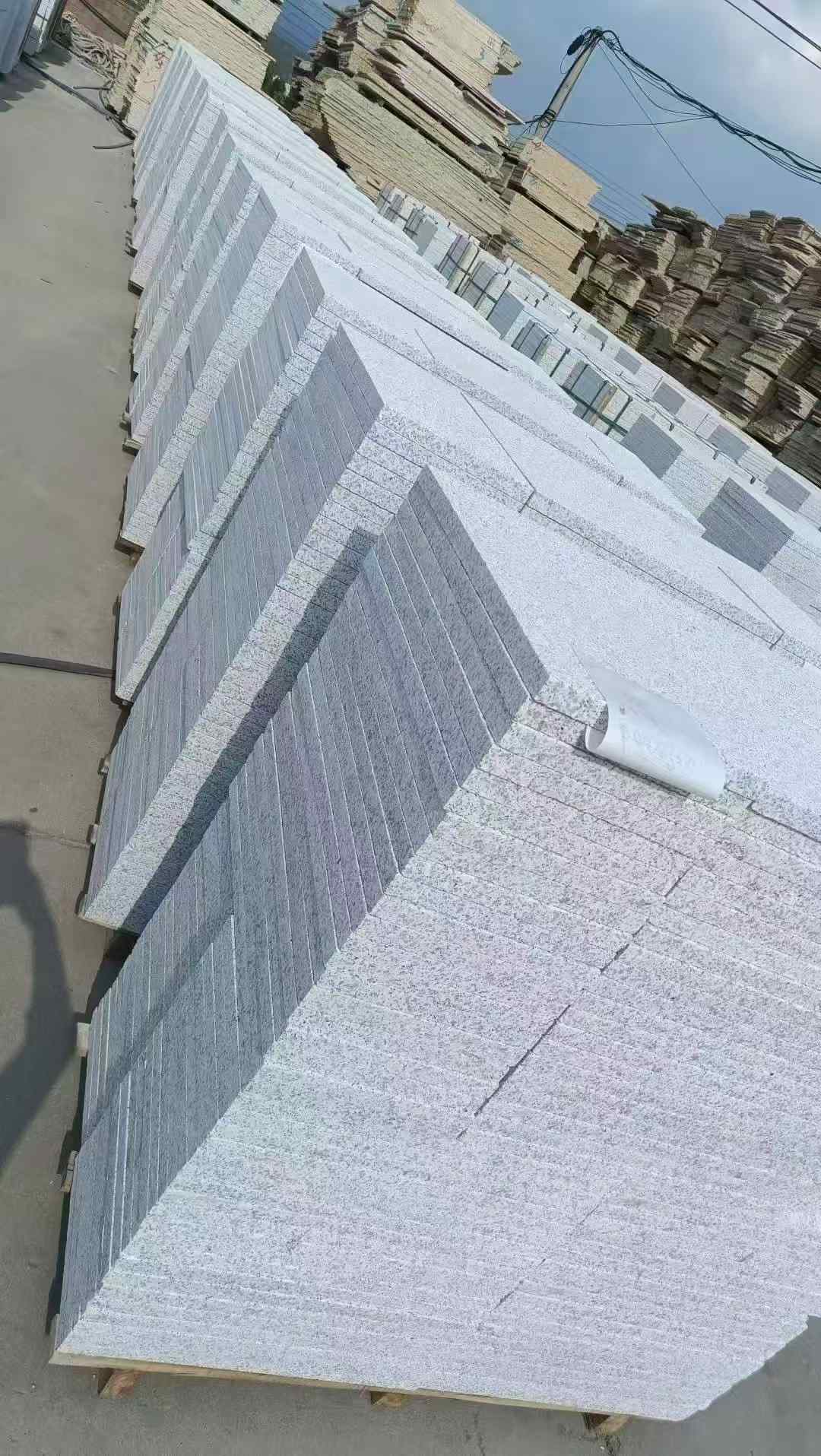 呼伦贝尔 白麻荔枝面花岗岩地铺石